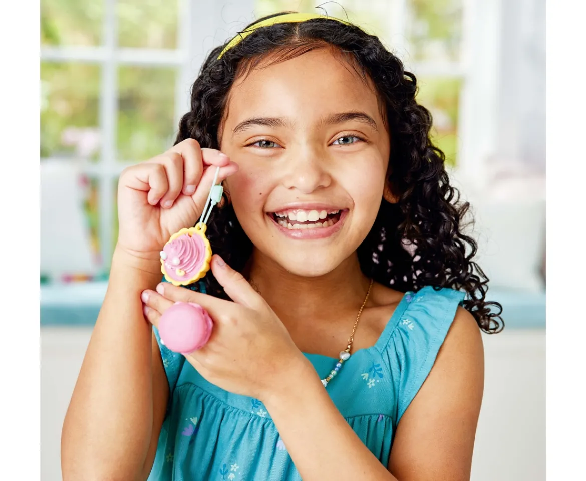 Ken Black Pati-School Party in Pink Creations| Art & Crafts