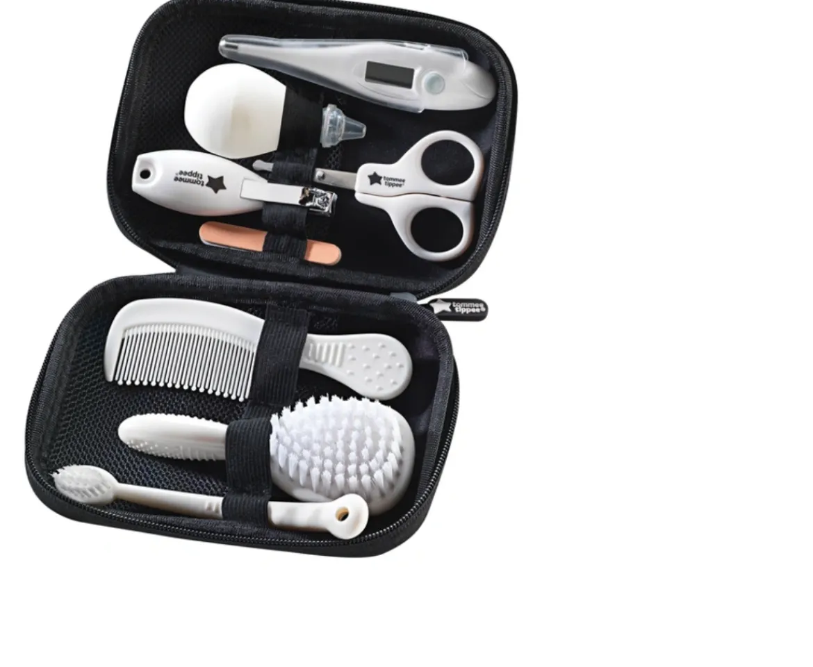 Ken Black Tommee Tippee Closer to Nature Baby Healthcare and Grooming Kit| Bath & Changing